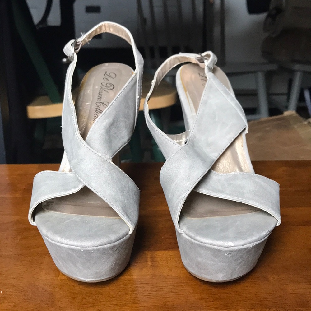 De Blossom Collection size 6 wedge